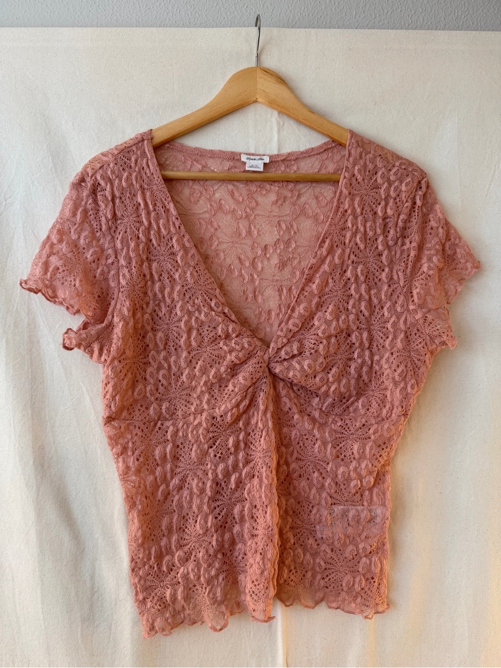 Kimchi Blue Dusty Rose Lace Twist-Front Short Sleeve Top